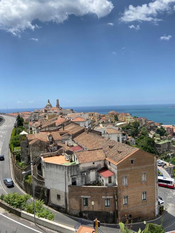 Sandro's Center * Vietri